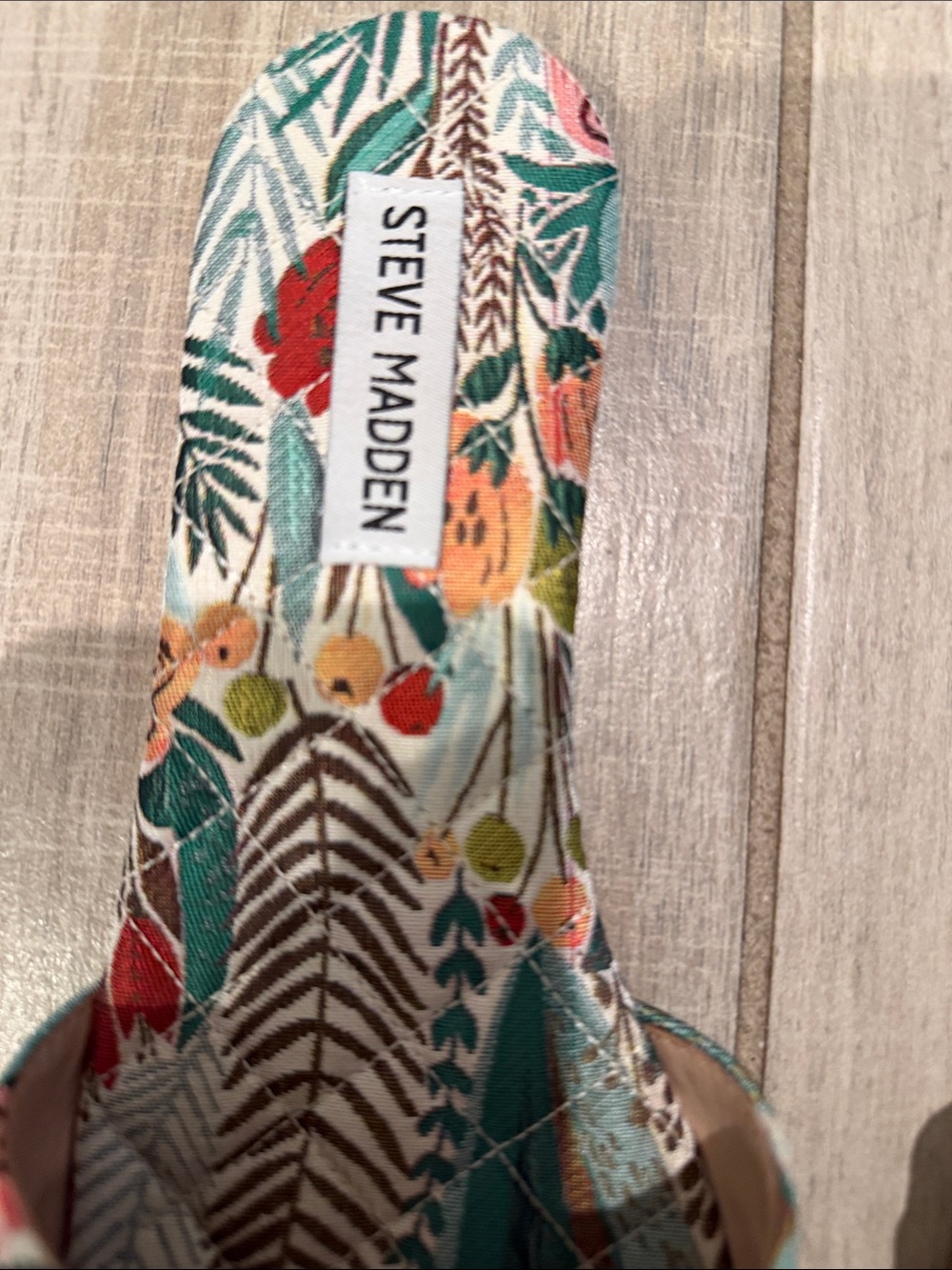 Steve Madden Slides - Picture 3 of 11